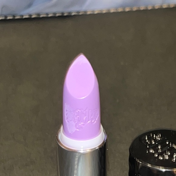 🆕Kat Von D studded kiss lipstick COVEN violet NIB FULL SIZE sold out online!!! - Picture 12 of 13